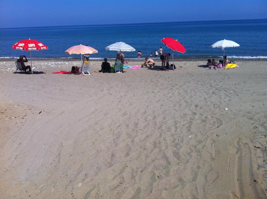 Paradise Beach vicino Cefalù PISCINA APERTA Campofelice Di Roccella Extérieur photo
